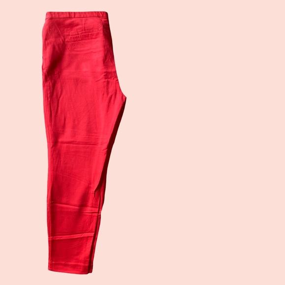 Red Capris - Picture 2 of 4